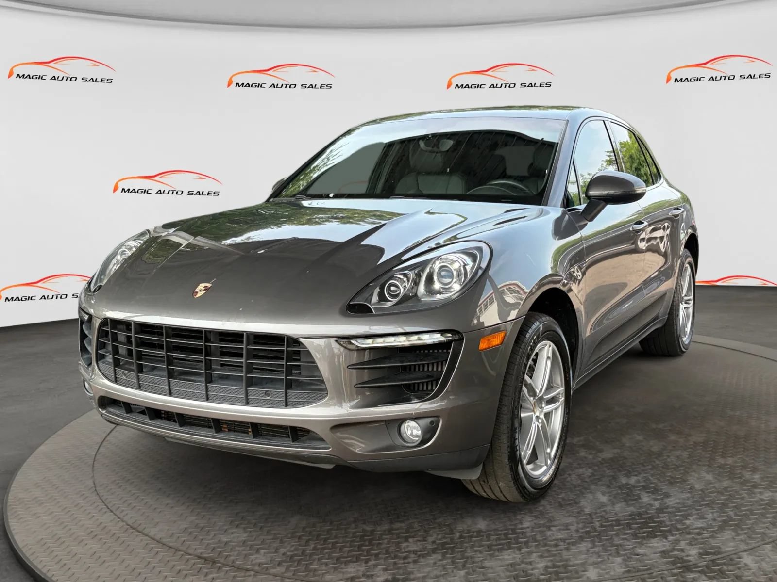 Used 2016 Porsche Macan S AWD/4WD image 1