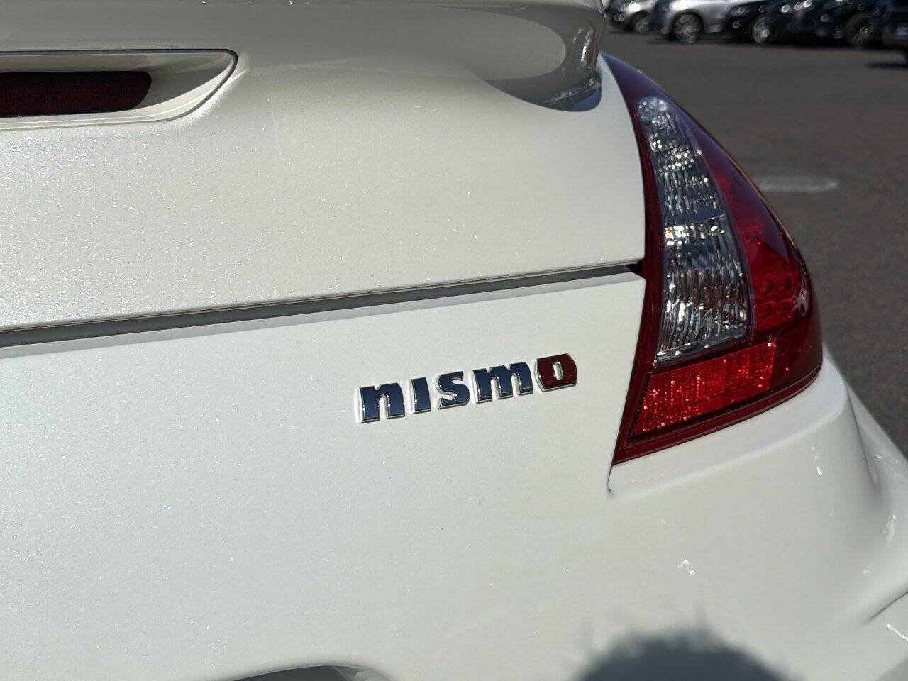 Used 2017 Nissan 370Z NISMO RWD image 7