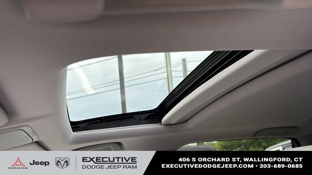 Used 2017 Honda CR-V Touring image 11
