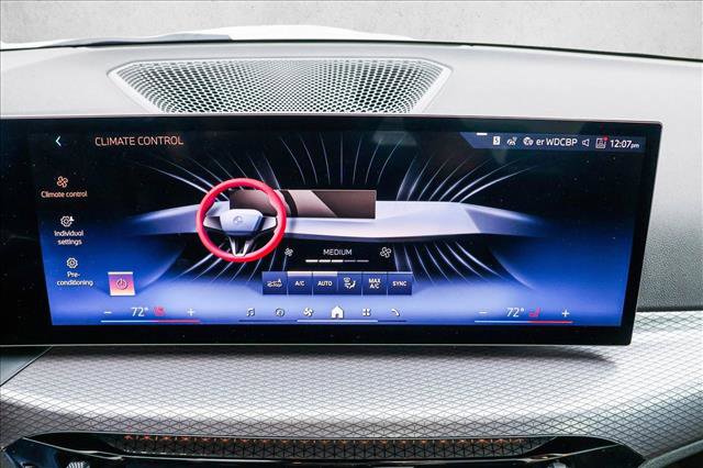 Certified 2025 BMW 330i xDrive Sedan w/ Convenience Package image 18