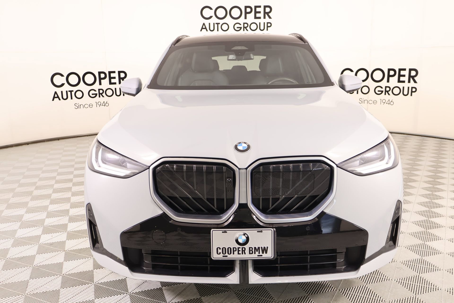 Used 2025 BMW X3 xDrive30i w/ Premium Package image 9