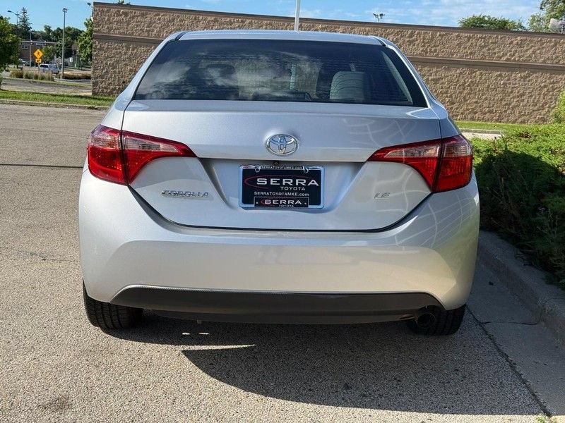 Used 2018 Toyota Corolla LE FWD image 4