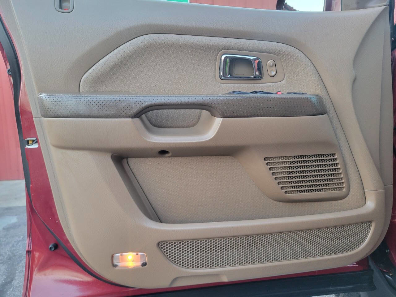 Used 2004 Honda Pilot EX image 24