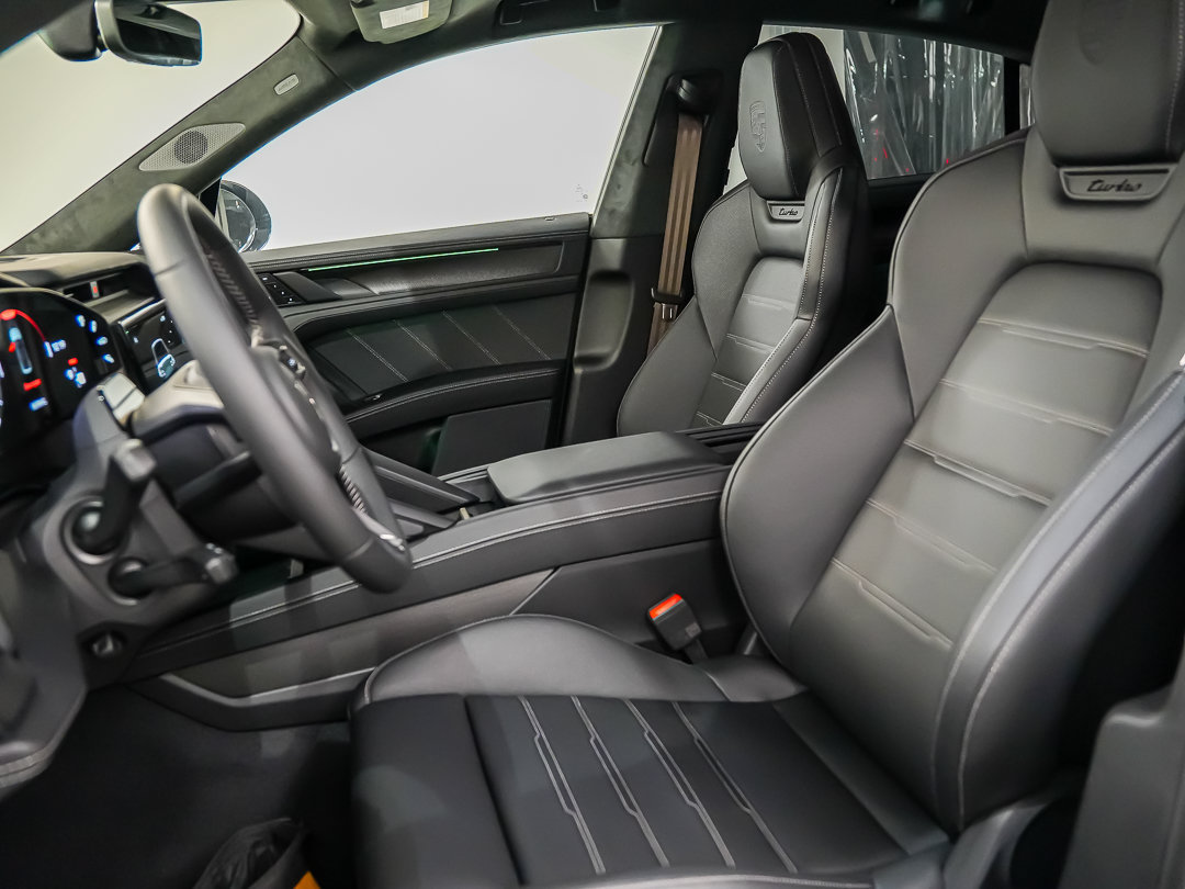 New 2026 Porsche Cayenne Turbo AWD/4WD image 5