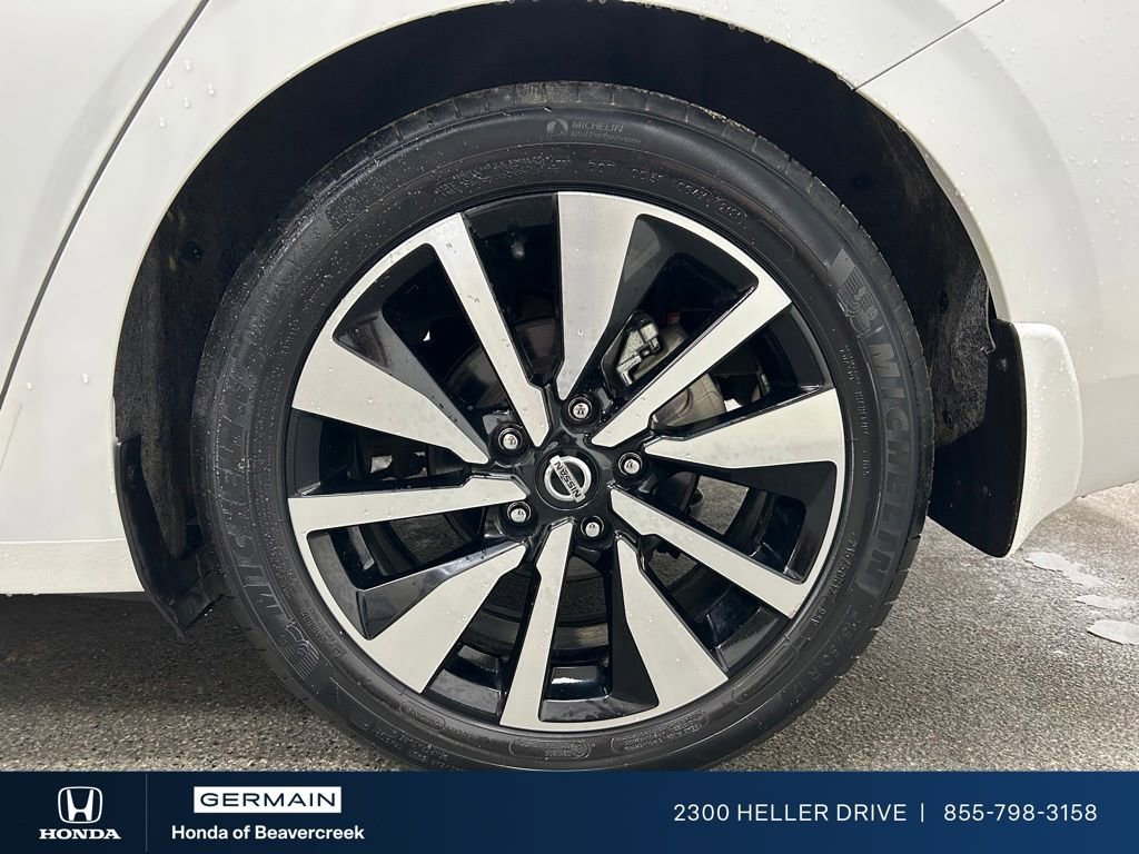 Used 2022 Nissan Sentra SV w/ SV Premium Package image 16