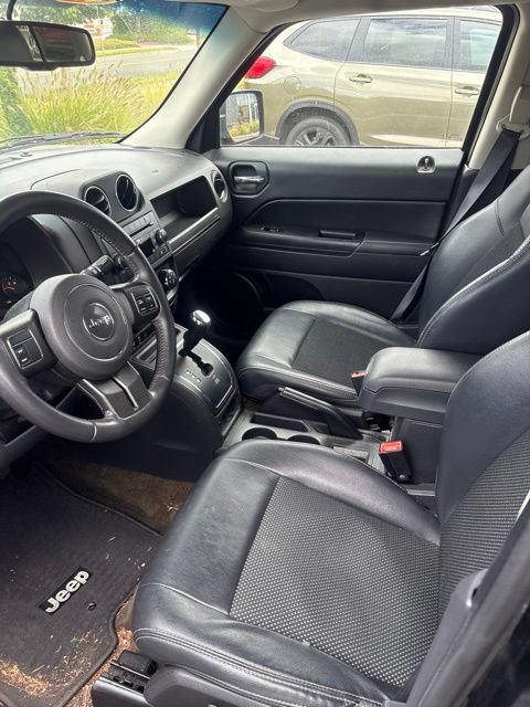 Used 2016 Jeep Patriot Sport FWD image 11