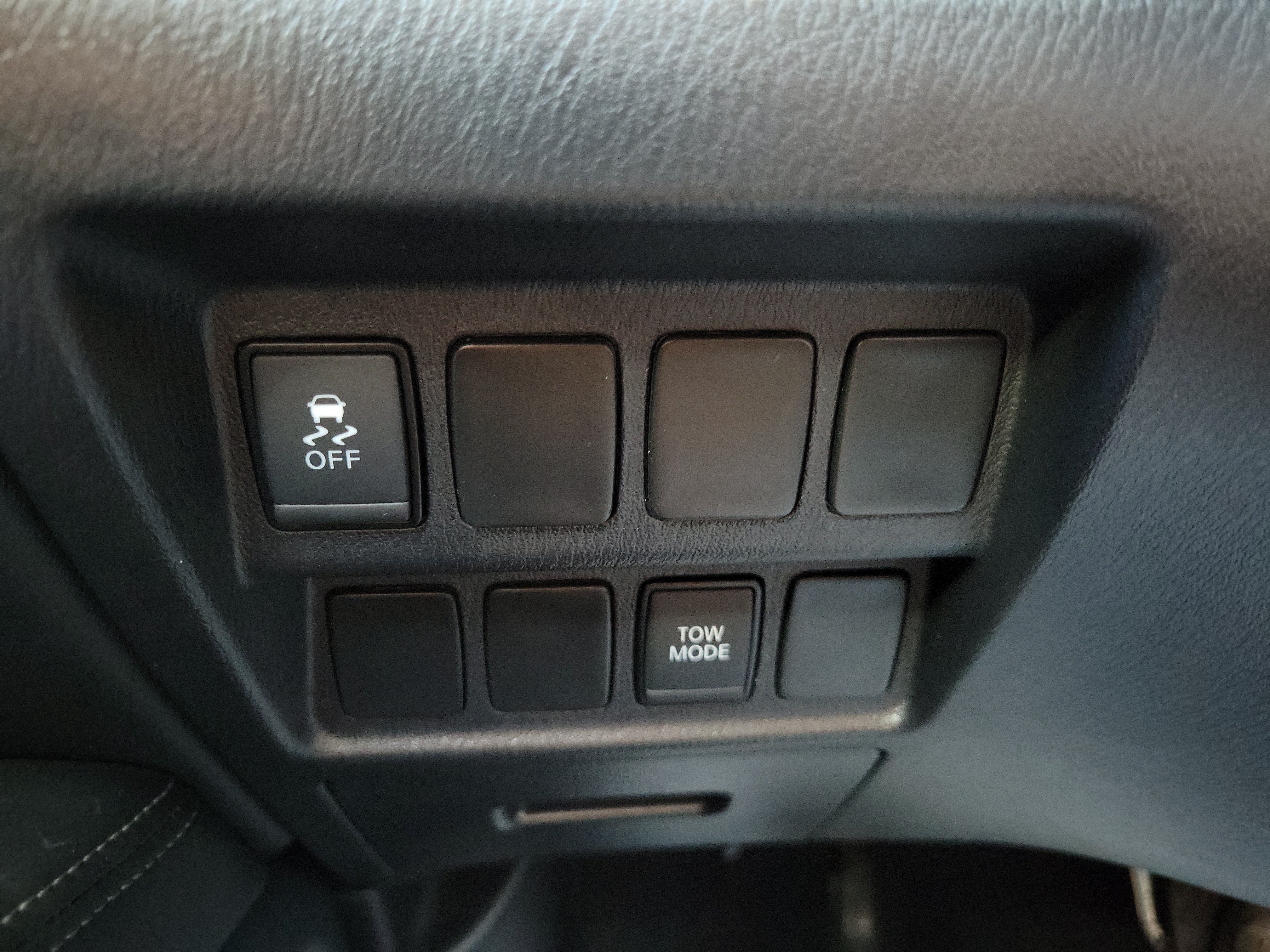 Used 2018 Nissan Pathfinder SV FWD image 28