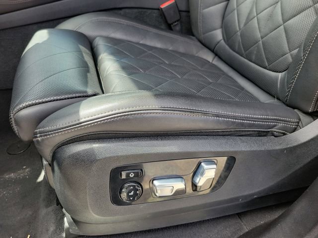 Used 2024 BMW X5 xDrive40i w/ Premium Package image 18