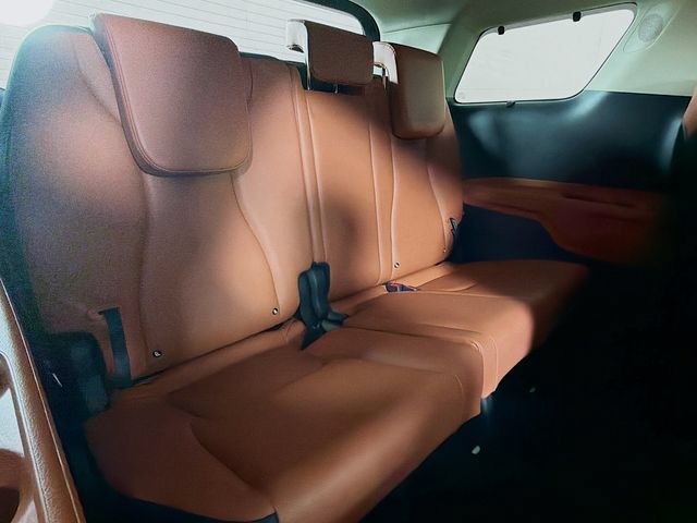 Used 2024 Kia Carnival SX FWD image 27
