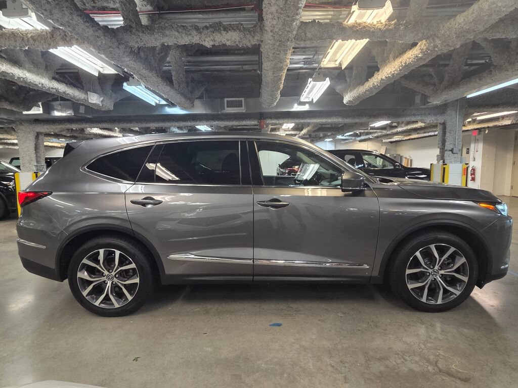 Certified 2023 Acura MDX w/ Technology Package AWD/4WD image 6