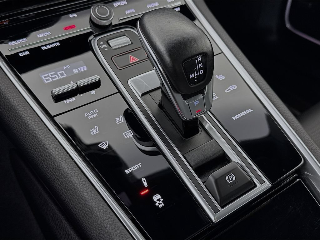 Certified 2022 Porsche Panamera 4 Platinum Edition AWD/4WD image 22