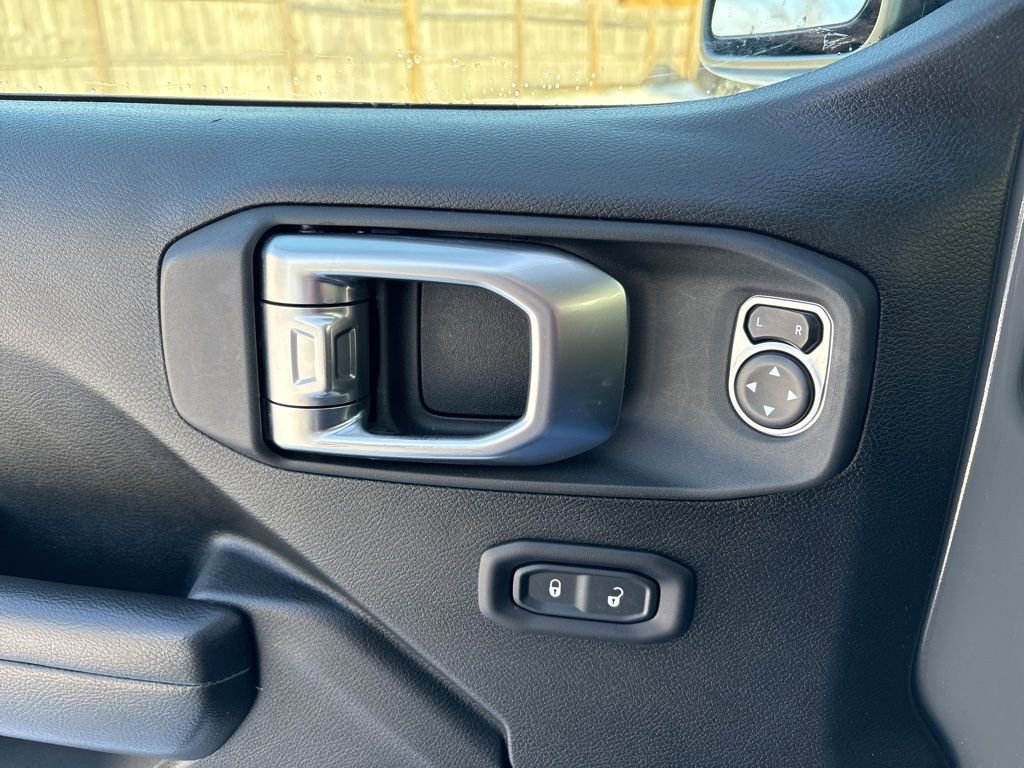 Used 2020 Jeep Wrangler Unlimited Sport image 26