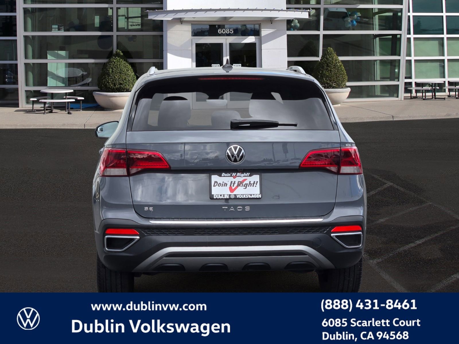 Certified 2023 Volkswagen Taos SE FWD image 5
