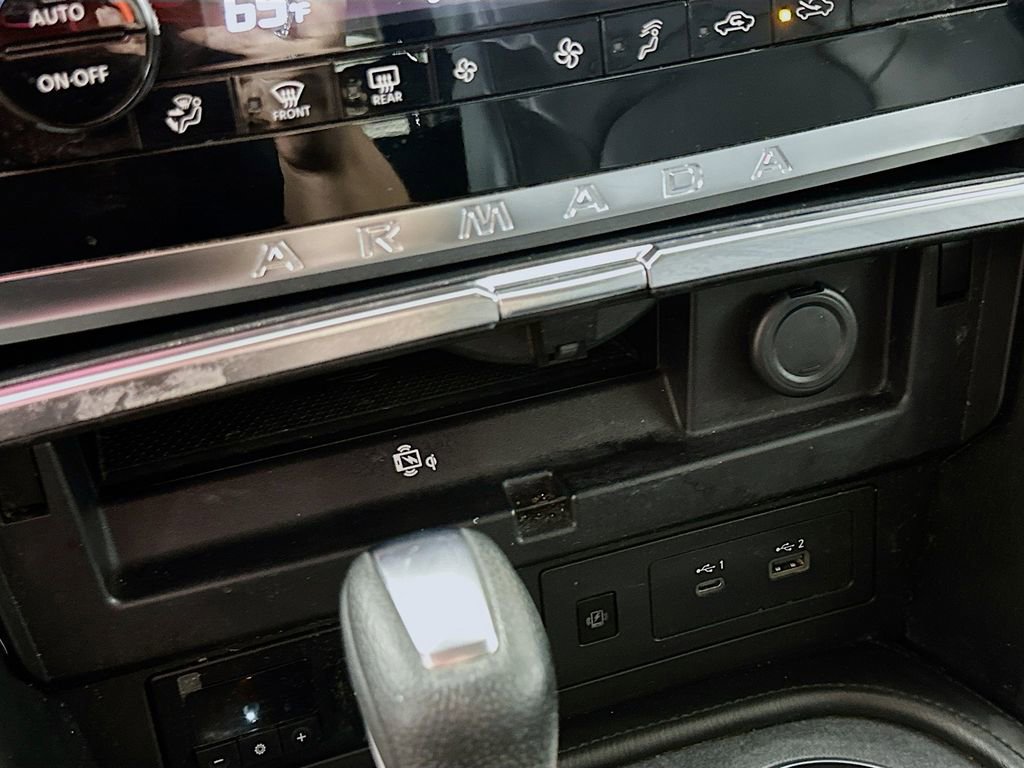 Used 2022 Nissan Armada SV w/ SV Appearance Package image 33