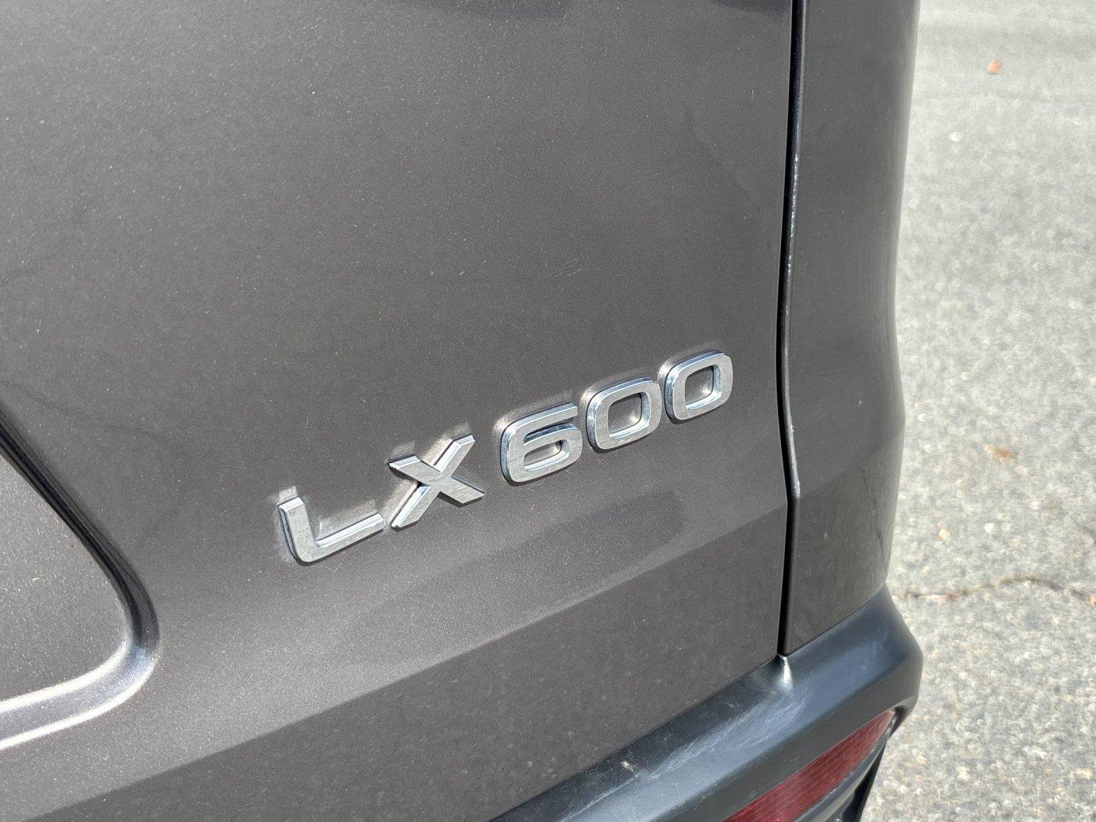 Used 2023 Lexus LX 600 4WD w/ Appearance Package image 11