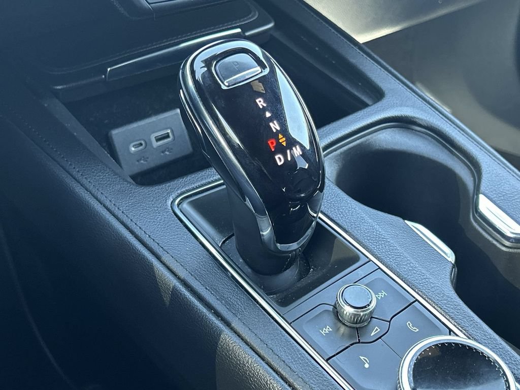 Certified 2023 Cadillac XT4 Premium Luxury AWD/4WD image 13