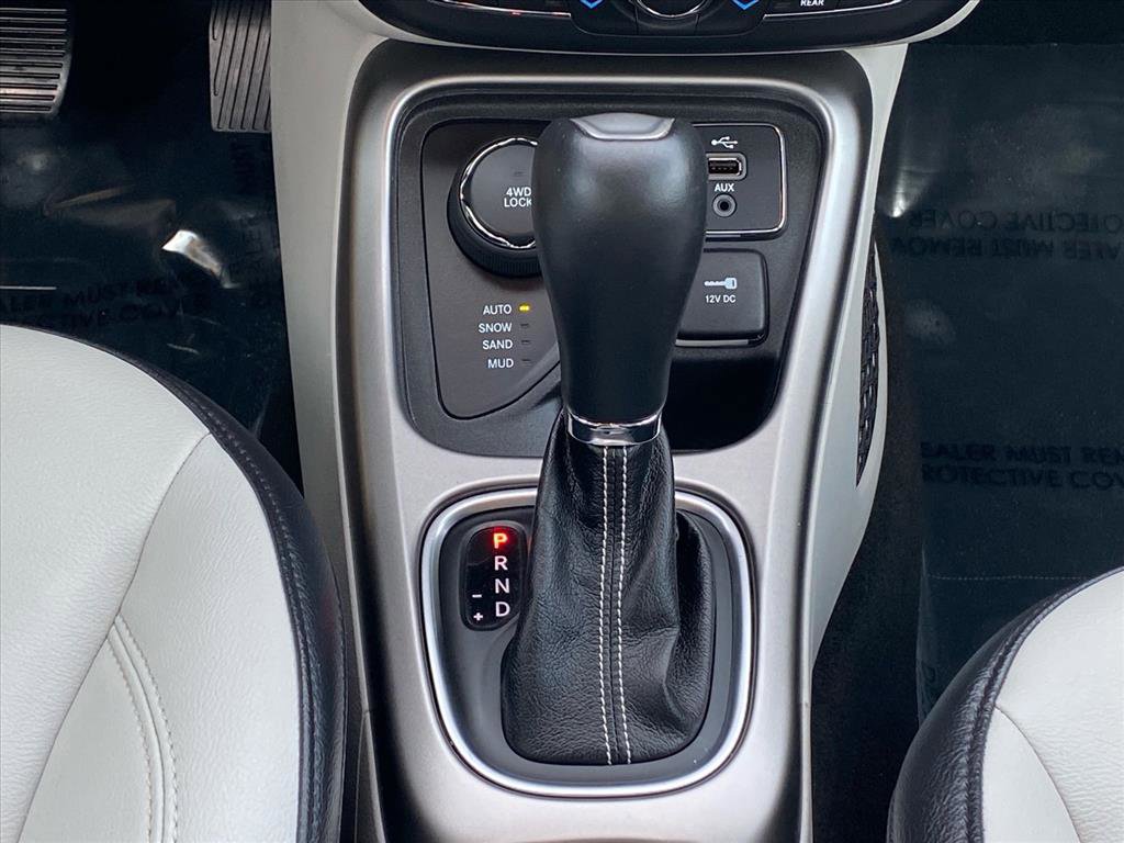 Used 2017 Jeep Compass Latitude w/ Popular Equipment Group image 11