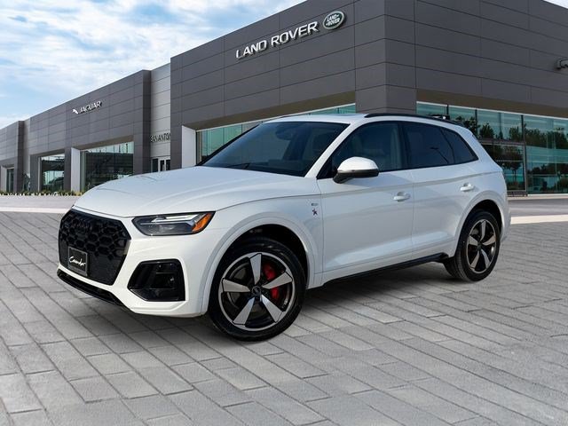 Used 2024 Audi Q5 2.0T Premium Plus w/ Premium Plus Package AWD/4WD image 1