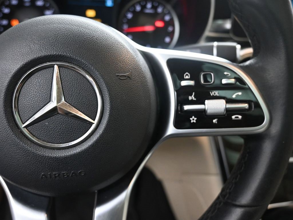 Used 2022 Mercedes-Benz GLC 300 w/ Premium Package Lite image 14