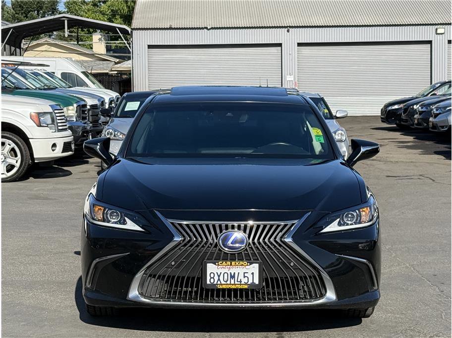Used 2021 Lexus ES 300h w/ Premium Package image 26