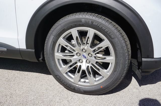 New 2026 Ford Explorer Platinum RWD image 26