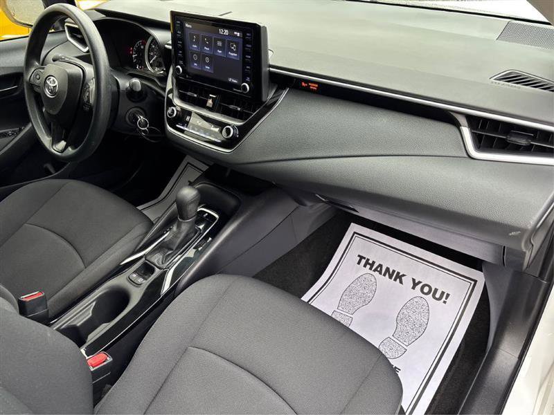 Used 2022 Toyota Corolla LE image 12