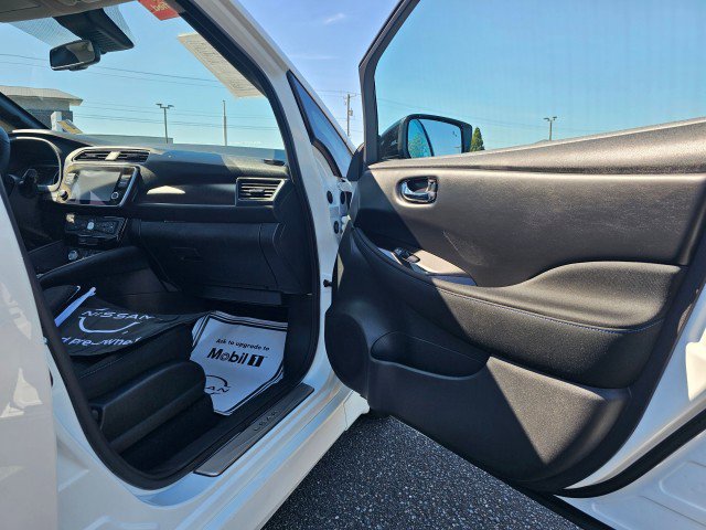Certified 2025 Nissan Leaf SV Plus FWD image 12