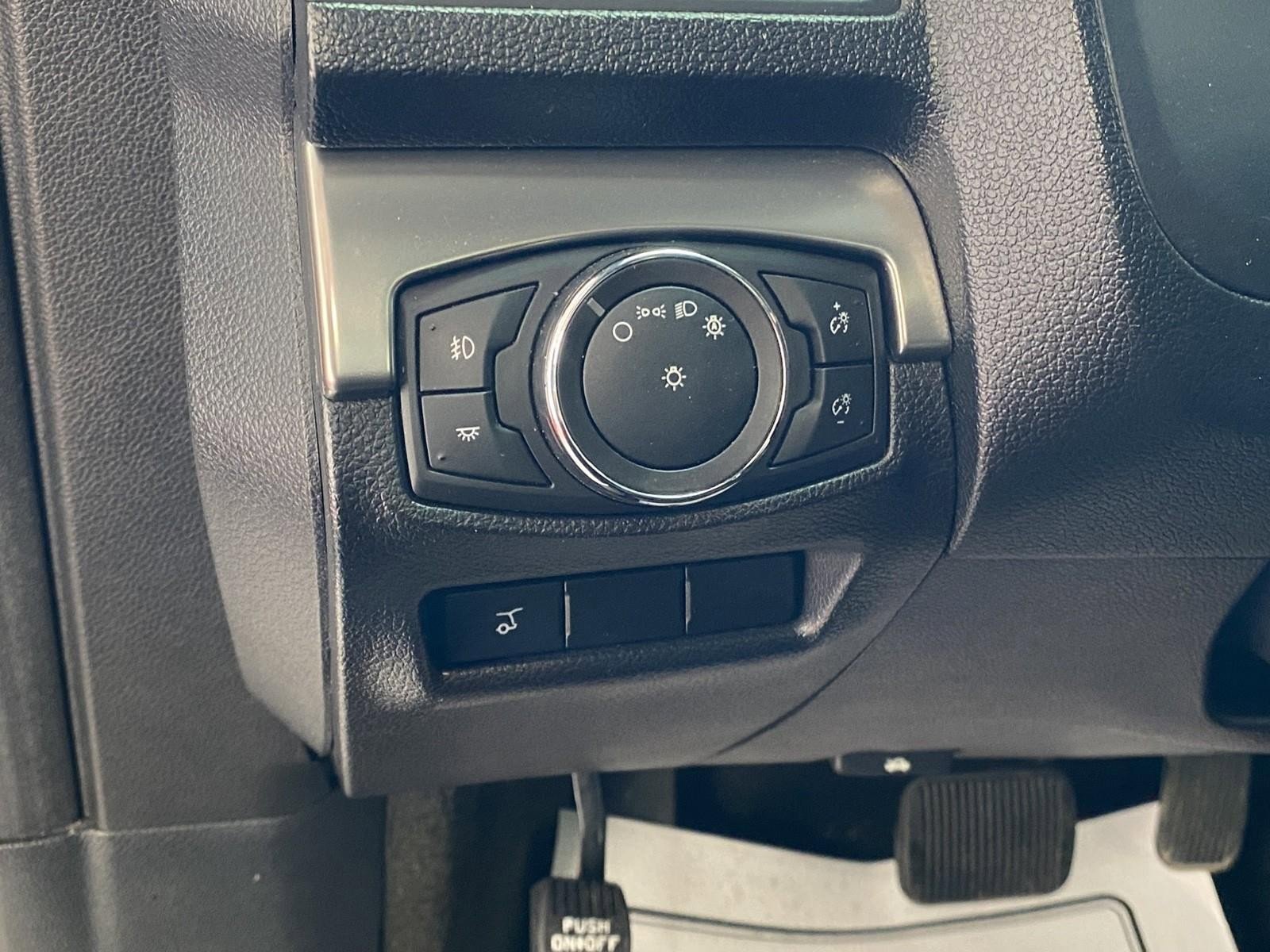 Used 2018 Ford Explorer XLT w/ Equipment Group 202A AWD/4WD image 24