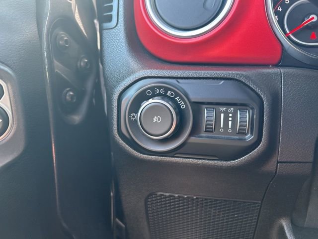 Used 2019 Jeep Wrangler Unlimited Rubicon w/ Dual Top Group AWD/4WD image 24