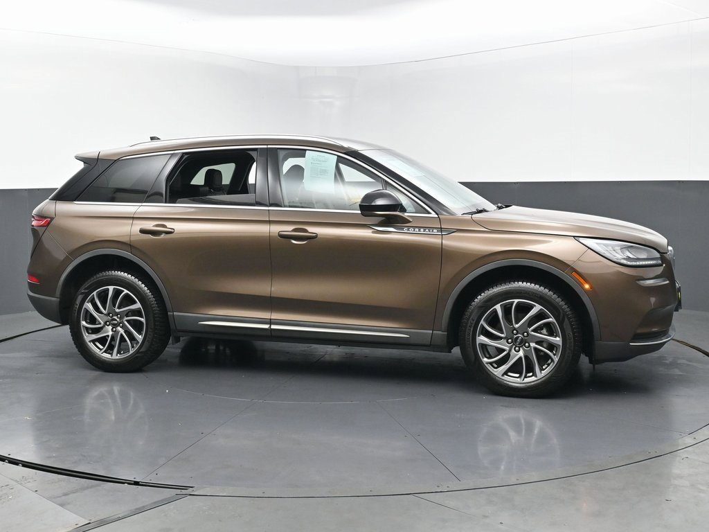 Used 2022 Lincoln Corsair AWD w/ Equipment Group 101A image 6