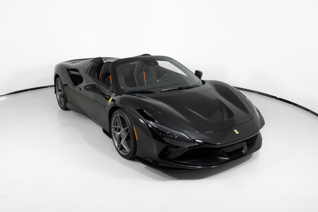 Used 2022 Ferrari F8 Tributo RWD image 12
