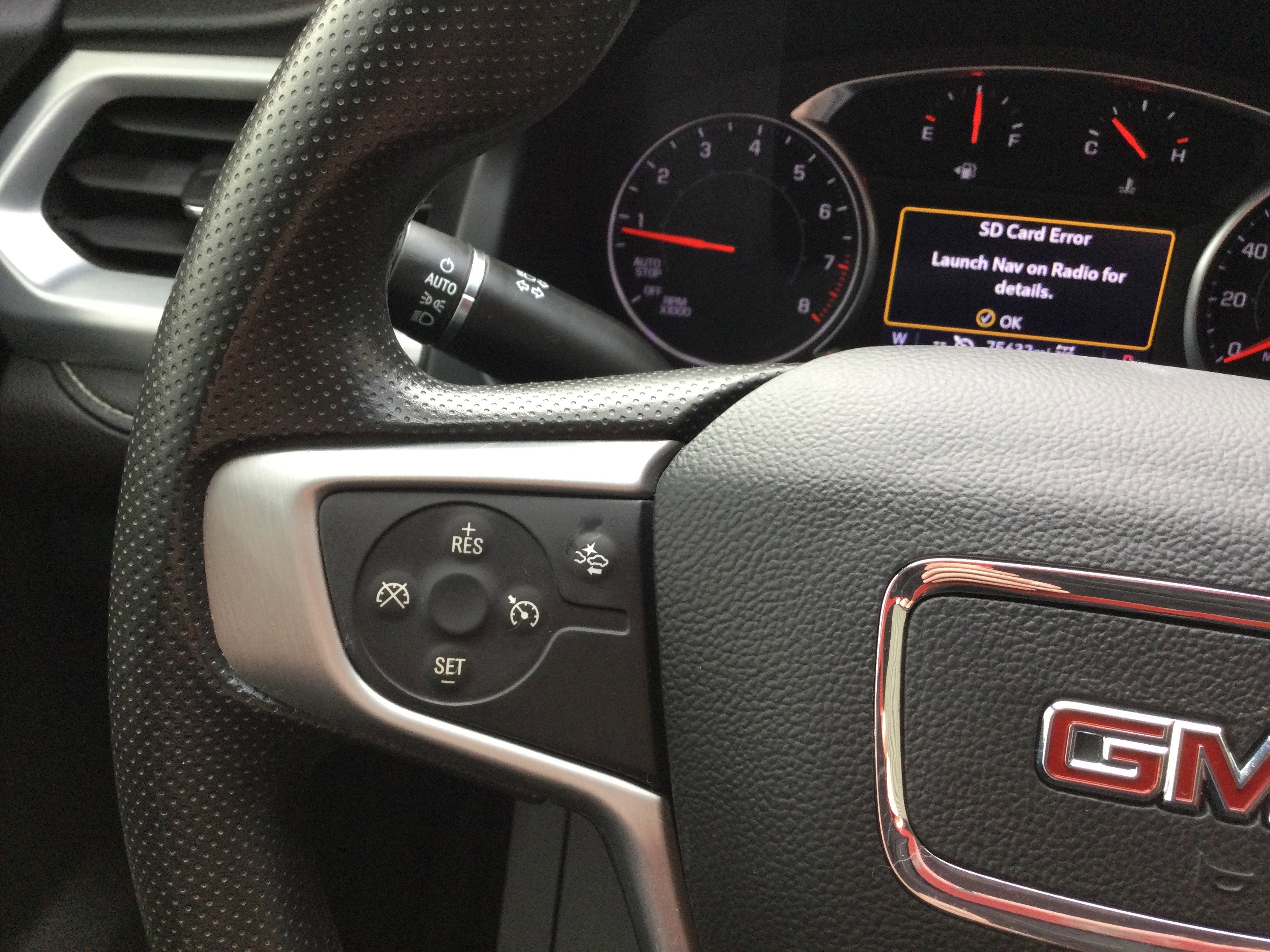 Used 2021 GMC Acadia SLE w/ Driver Convenience Package image 17