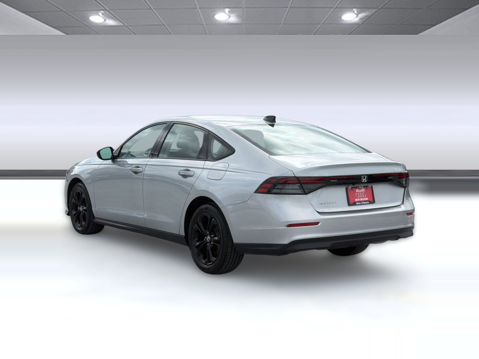 Used 2025 Honda Accord SE image 3