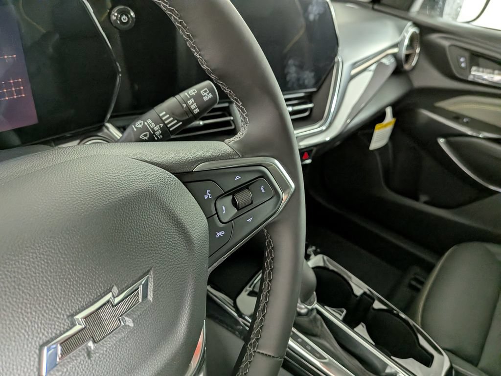 New 2026 Chevrolet Trax ACTIV w/ Driver Confidence Package FWD image 21