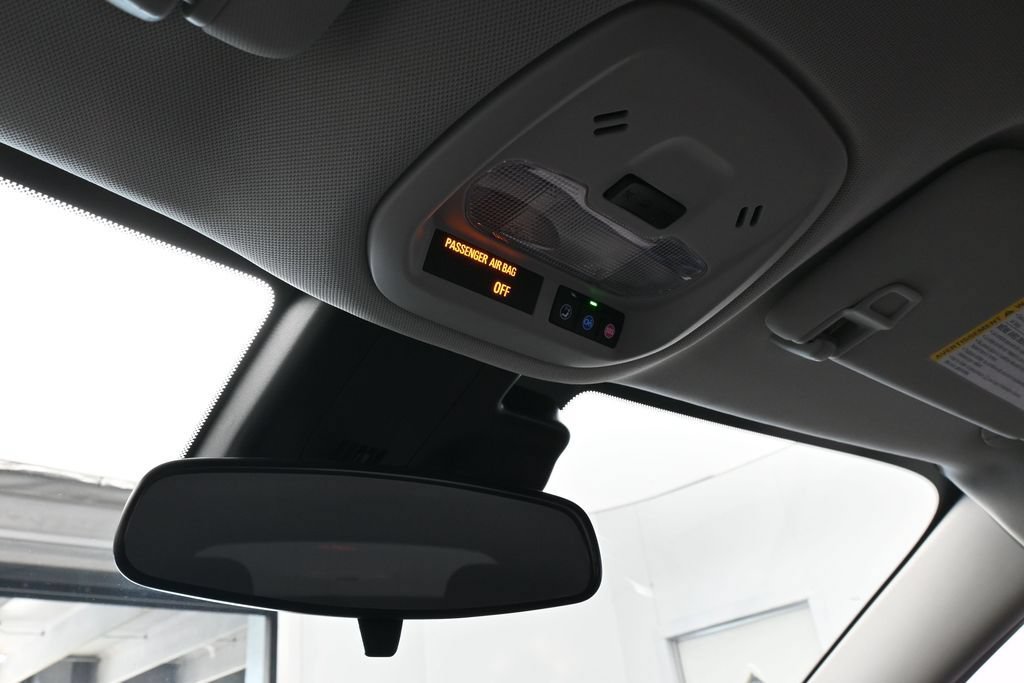 Used 2025 Chevrolet Trax LT w/ Driver Confidence Package FWD image 21