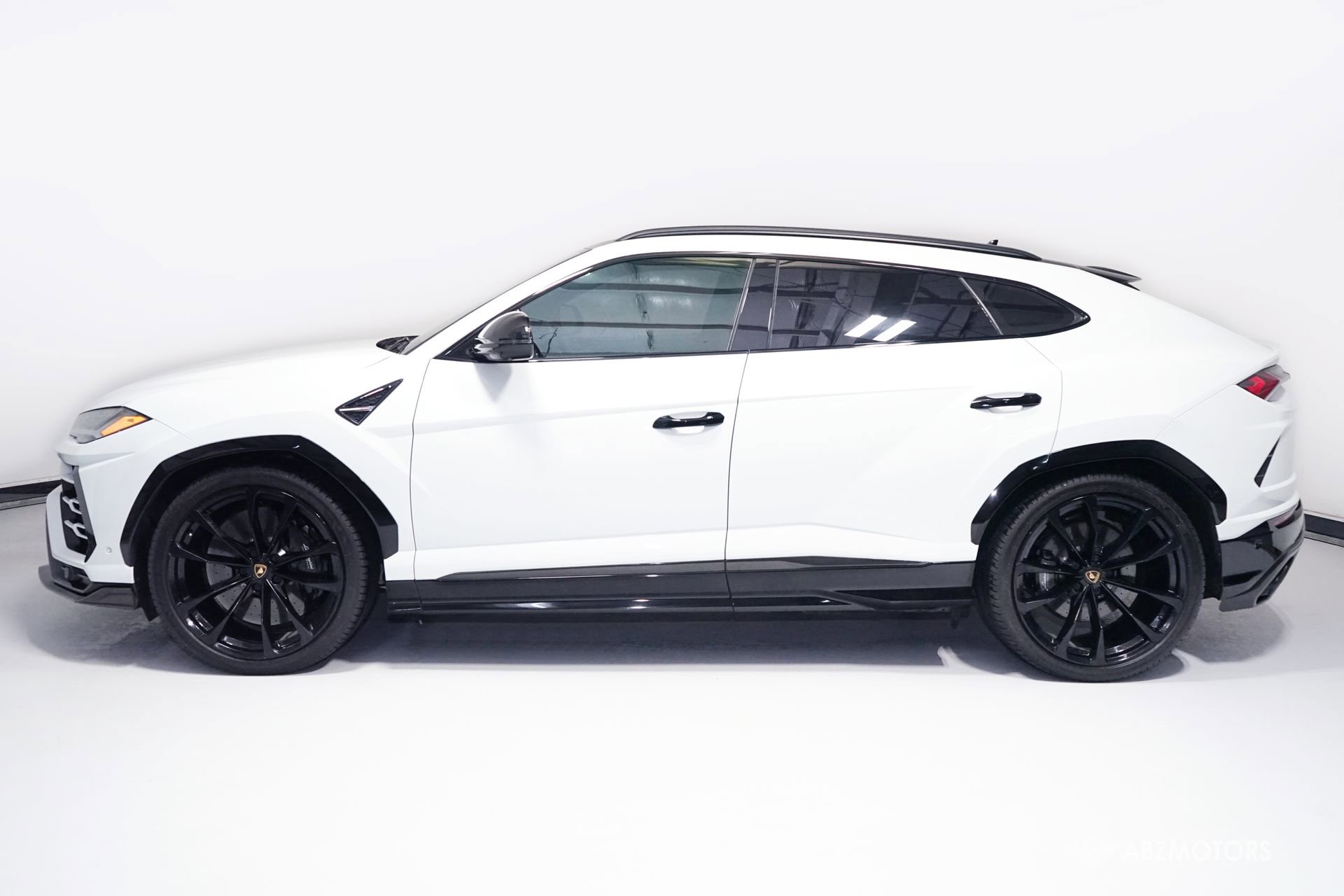 Used 2020 Lamborghini Urus image 5