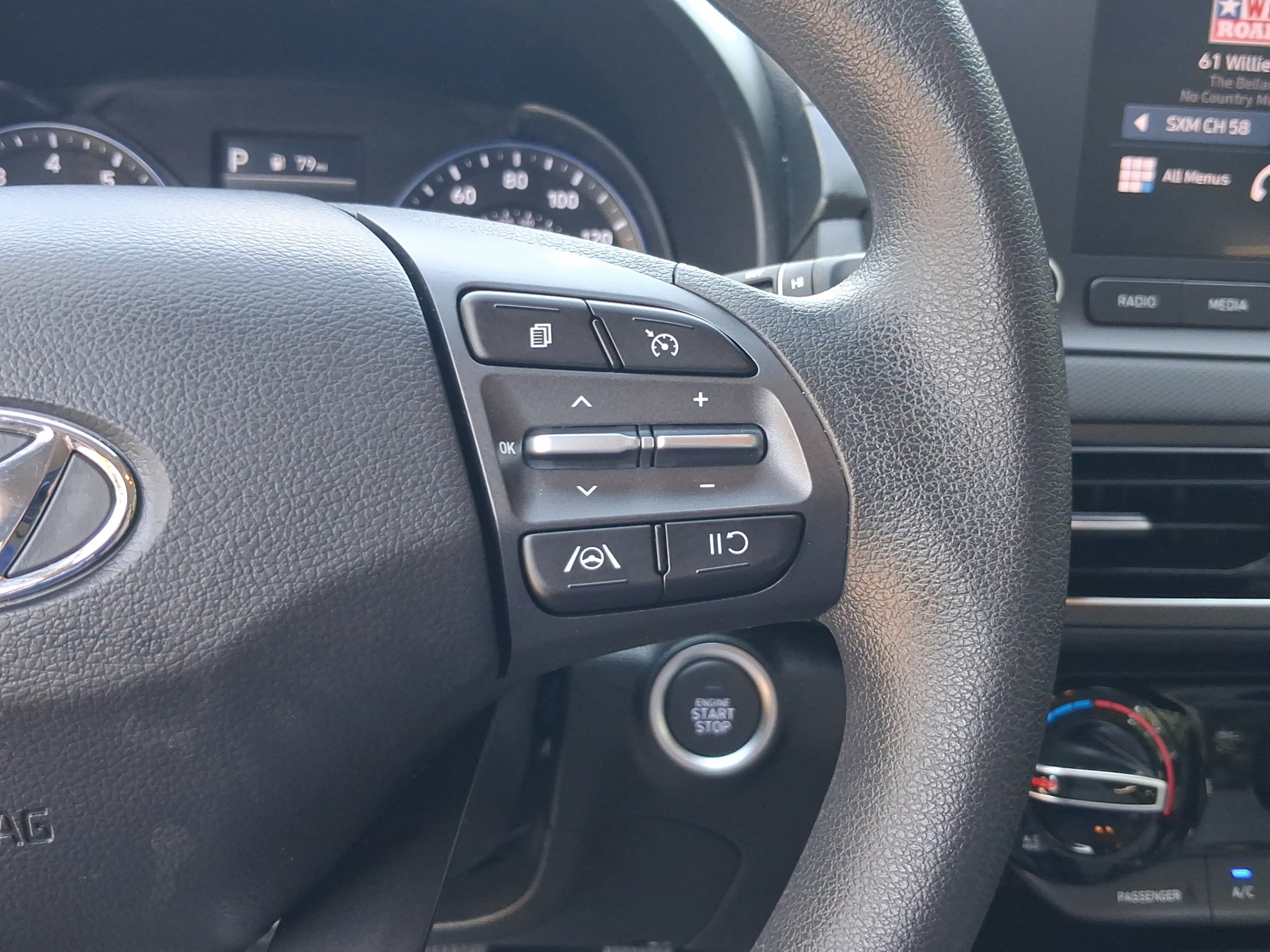 Used 2023 Hyundai Kona SEL AWD/4WD image 10