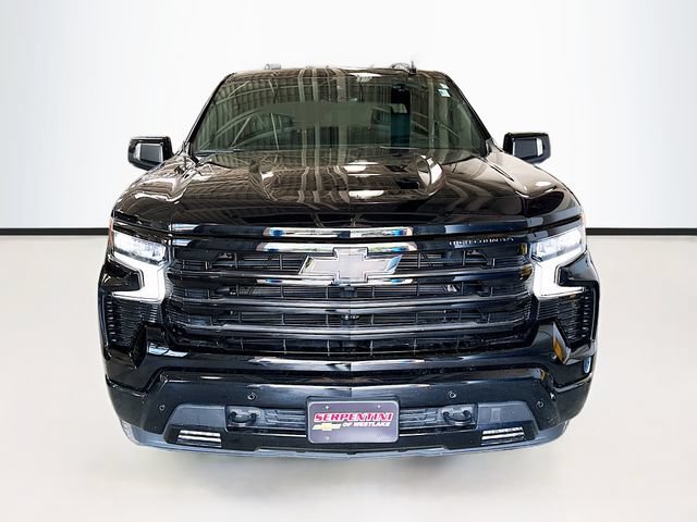 Used 2024 Chevrolet Silverado 1500 High Country w/ Midnight Edition AWD/4WD image 4