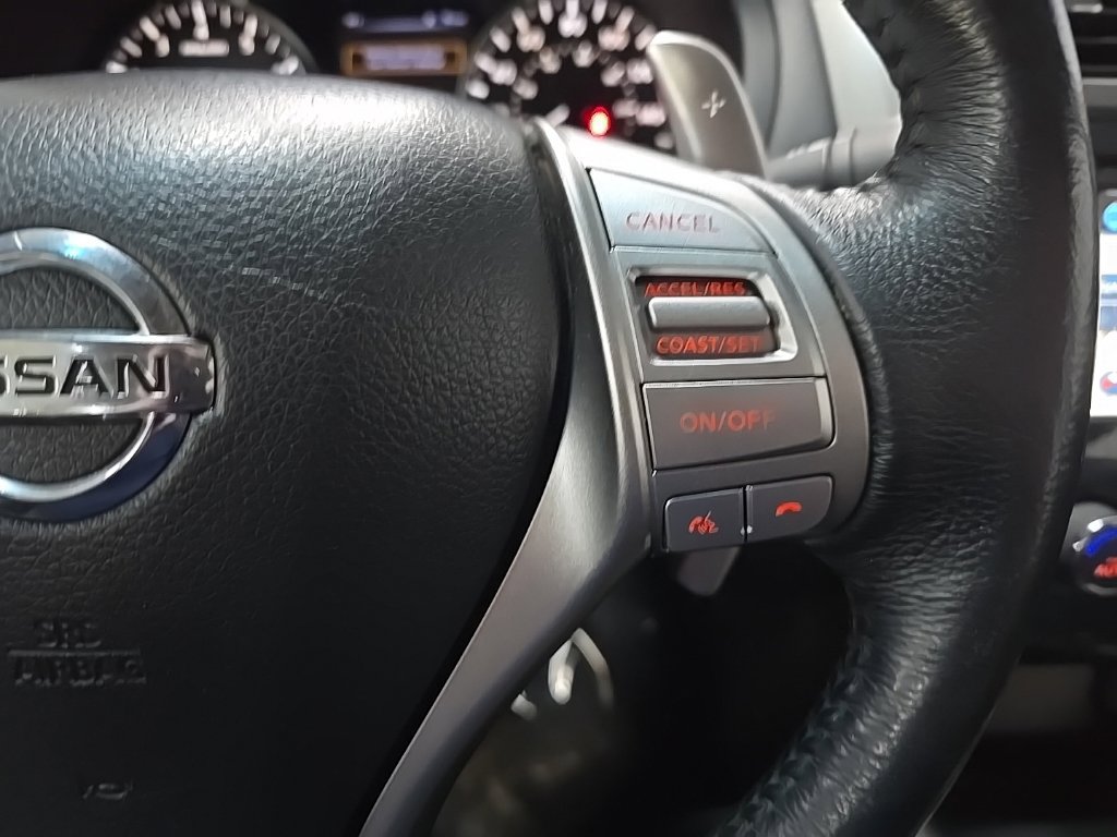 Used 2015 Nissan Altima 3.5 SL FWD image 21
