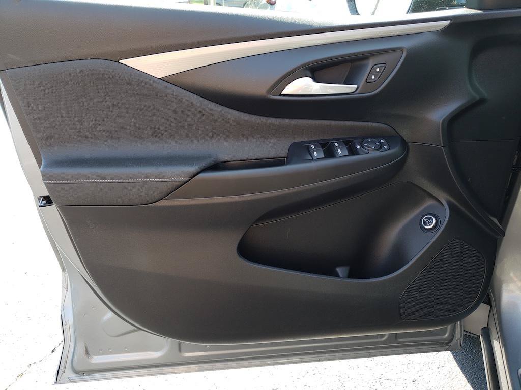Used 2026 Buick Envista Avenir FWD image 19
