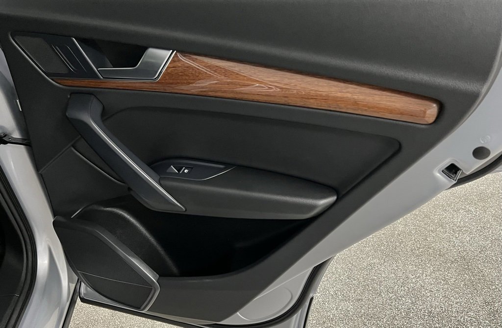 Used 2022 Audi Q5 2.0T Premium image 61