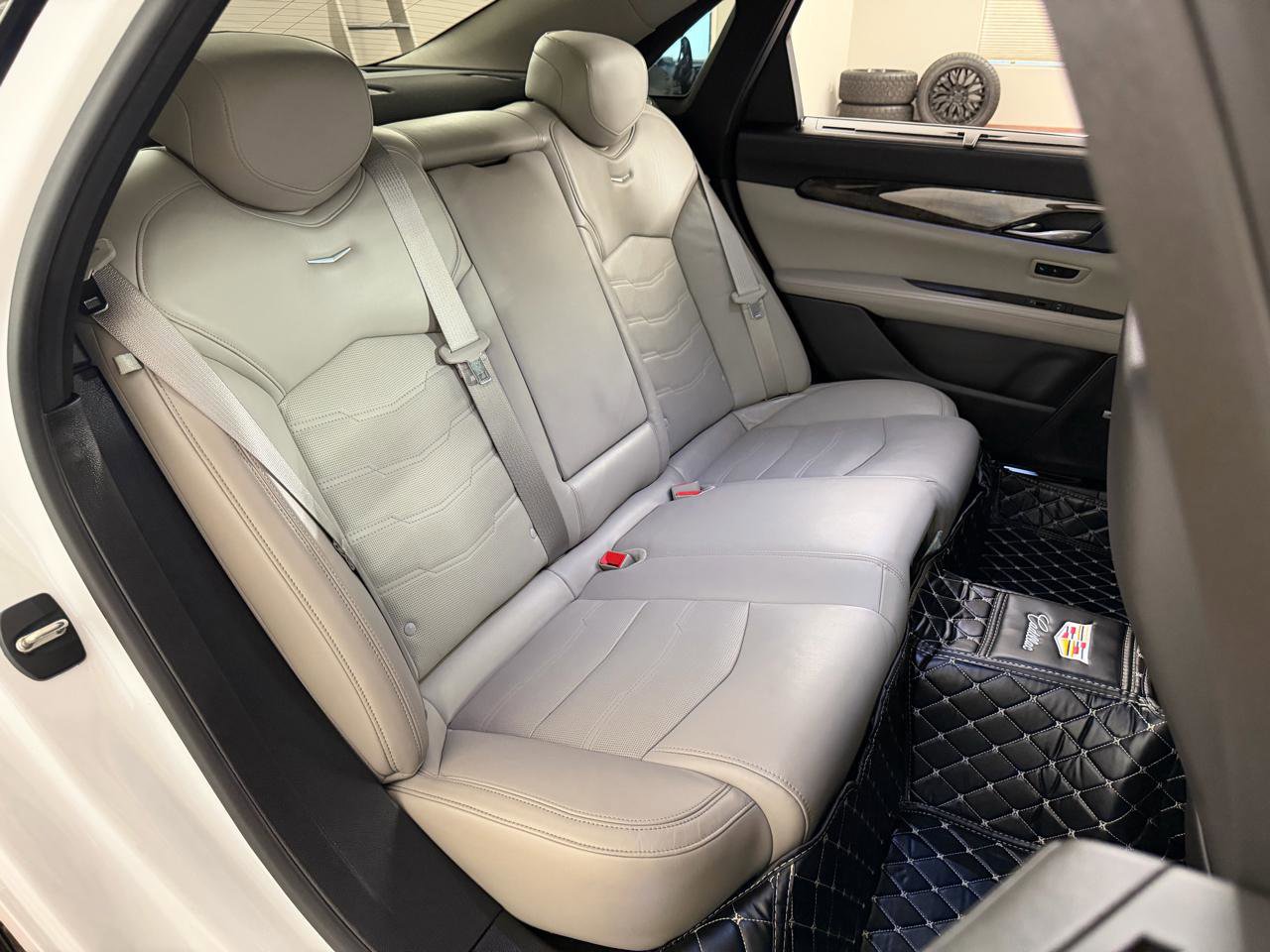 Used 2017 Cadillac CT6 Premium Luxury w/ Comfort Package AWD/4WD image 36