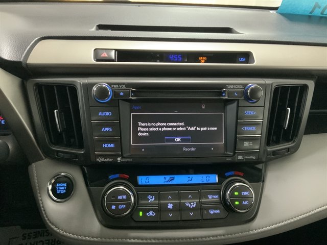 Used 2015 Toyota RAV4 Limited w/ Technology Package AWD/4WD image 29