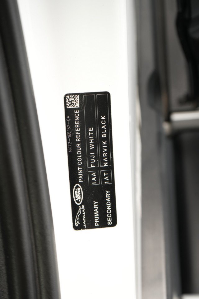 Used 2023 Land Rover Defender 130 X-Dynamic SE AWD/4WD image 24