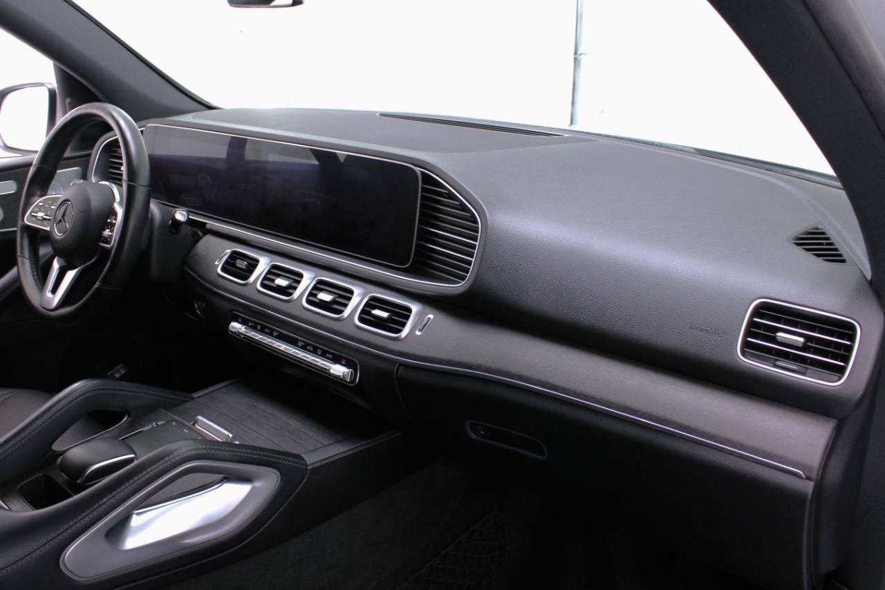 Used 2020 Mercedes-Benz GLE 350 4MATIC w/ Premium Package image 46