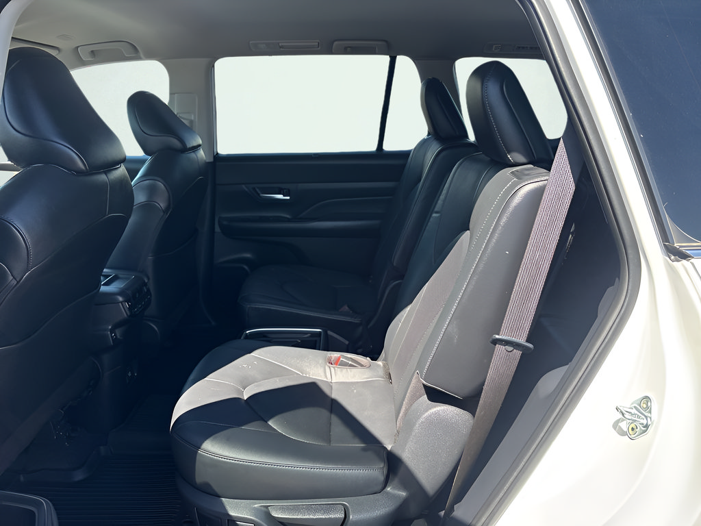Used 2024 Toyota Grand Highlander AWD Hybrid image 21