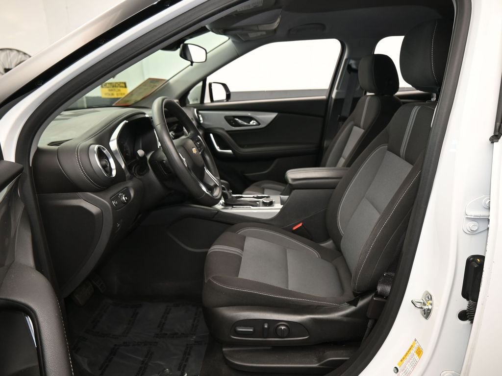 Used 2024 Chevrolet Blazer LT image 11