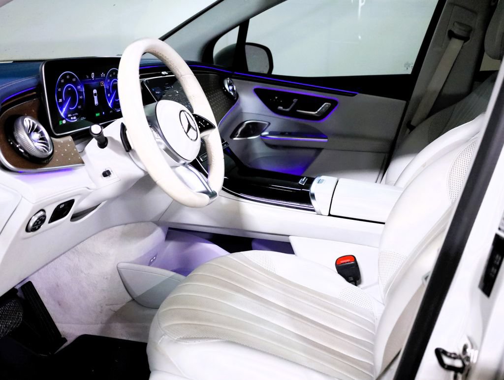 Certified 2023 Mercedes-Benz EQE 500 4MATIC SUV image 35