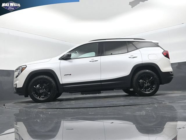 Used 2024 GMC Terrain AT4 AWD/4WD image 20