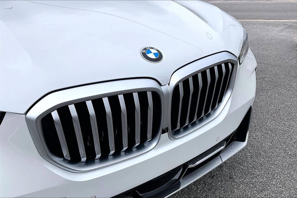 Used 2025 BMW X5 sDrive40i w/ Premium Package RWD image 33